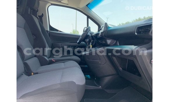 Ra Imported Peugeot Partner funfun Ọkọ̀ in Import - Dubai ni Ashanti Ra Imported Peugeot Partner funfun Ọkọ̀ in Import - Dubai ni Ashanti