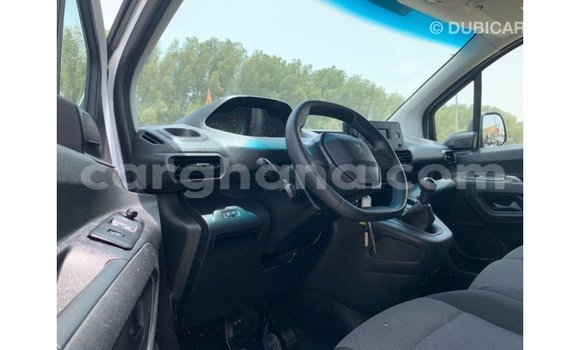 Ra Imported Peugeot Partner funfun Ọkọ̀ in Import - Dubai ni Ashanti Ra Imported Peugeot Partner funfun Ọkọ̀ in Import - Dubai ni Ashanti