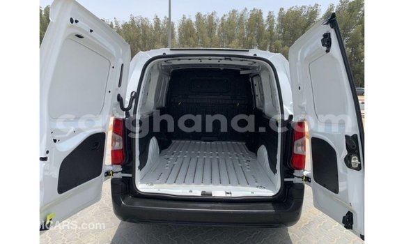 Ra Imported Peugeot Partner funfun Ọkọ̀ in Import - Dubai ni Ashanti Ra Imported Peugeot Partner funfun Ọkọ̀ in Import - Dubai ni Ashanti