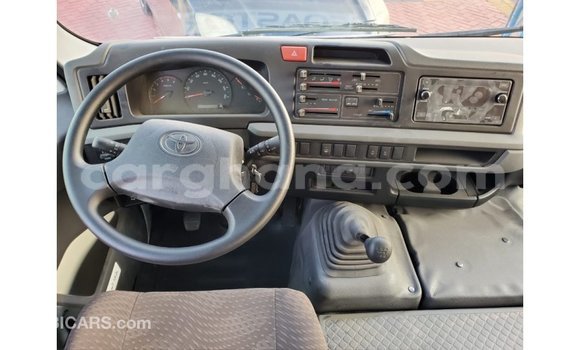Buy Import Toyota Coaster White Car in Import - Dubai in Ashanti Buy Import Toyota Coaster White Car in Import - Dubai in Ashanti