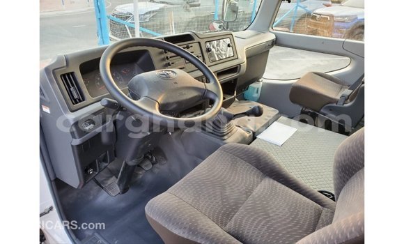 Buy Import Toyota Coaster White Car in Import - Dubai in Ashanti Buy Import Toyota Coaster White Car in Import - Dubai in Ashanti