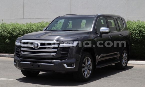 Ra Imported Toyota Land Cruiser Miiran Ọkọ̀ in Import - Dubai ni Ashanti