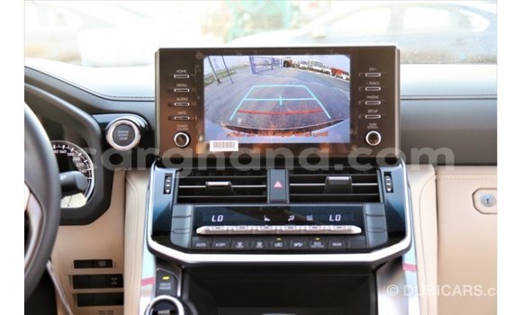 Buy Import Toyota Land Cruiser White Car in Import - Dubai in Ashanti Buy Import Toyota Land Cruiser White Car in Import - Dubai in Ashanti