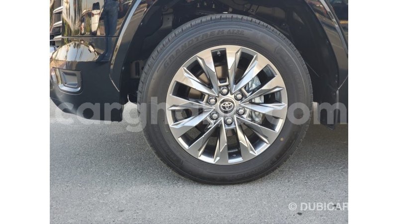 Big with watermark toyota land cruiser ashanti import dubai 45876