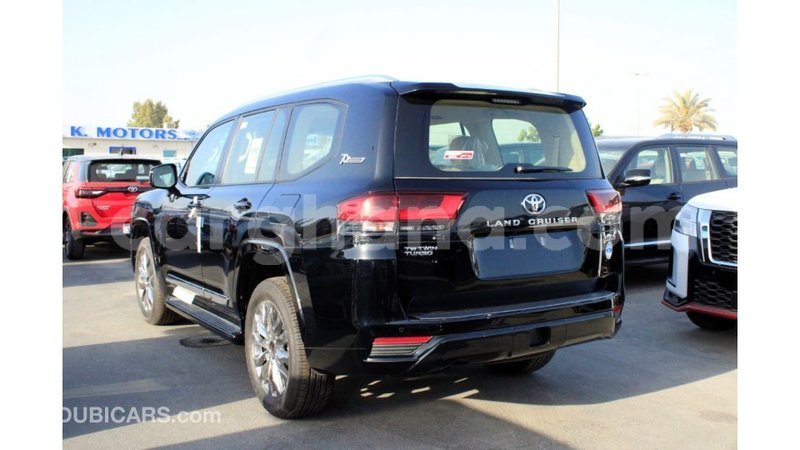 Big with watermark toyota land cruiser ashanti import dubai 45891