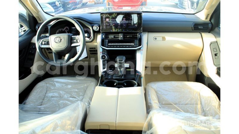 Big with watermark toyota land cruiser ashanti import dubai 45891