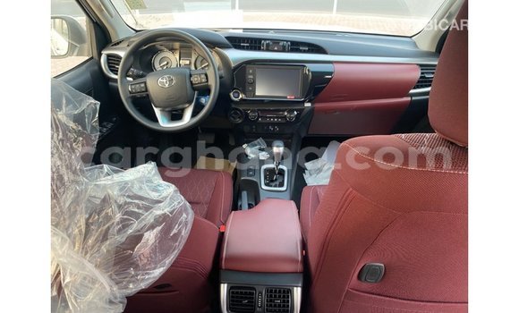 Buy Import Toyota Hilux White Car in Import - Dubai in Ashanti Buy Import Toyota Hilux White Car in Import - Dubai in Ashanti