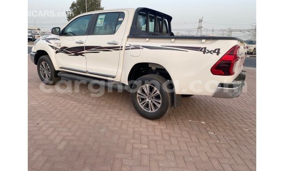 Buy Import Toyota Hilux White Car in Import - Dubai in Ashanti Buy Import Toyota Hilux White Car in Import - Dubai in Ashanti
