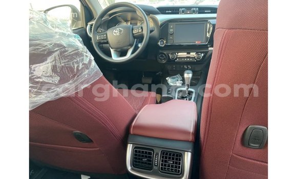 Buy Import Toyota Hilux White Car in Import - Dubai in Ashanti Buy Import Toyota Hilux White Car in Import - Dubai in Ashanti
