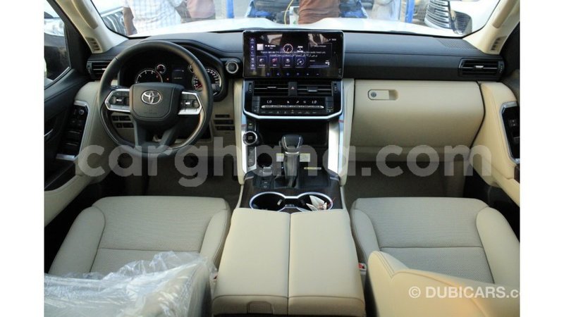 Big with watermark toyota land cruiser ashanti import dubai 45893