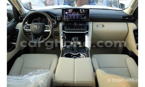 Buy Import Toyota Land Cruiser White Car in Import - Dubai in Ashanti Buy Import Toyota Land Cruiser White Car in Import - Dubai in Ashanti