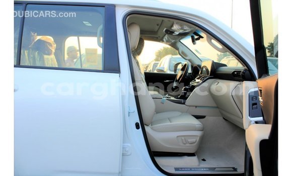 Buy Import Toyota Land Cruiser White Car in Import - Dubai in Ashanti Buy Import Toyota Land Cruiser White Car in Import - Dubai in Ashanti