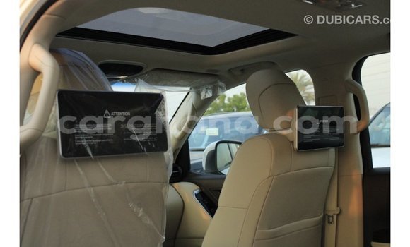 Buy Import Toyota Land Cruiser White Car in Import - Dubai in Ashanti Buy Import Toyota Land Cruiser White Car in Import - Dubai in Ashanti
