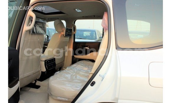 Buy Import Toyota Land Cruiser White Car in Import - Dubai in Ashanti Buy Import Toyota Land Cruiser White Car in Import - Dubai in Ashanti