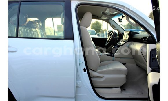 Buy Import Toyota Land Cruiser White Car in Import - Dubai in Ashanti Buy Import Toyota Land Cruiser White Car in Import - Dubai in Ashanti