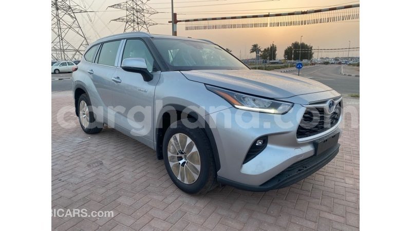 Big with watermark toyota highlander ashanti import dubai 45896