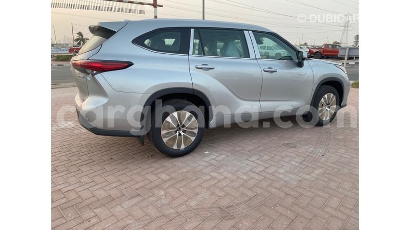 Big with watermark toyota highlander ashanti import dubai 45896