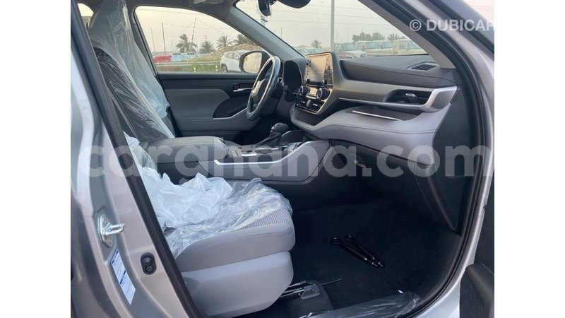 Big with watermark toyota highlander ashanti import dubai 45896