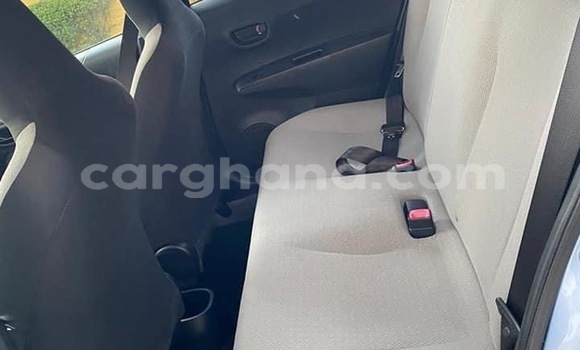 Sayi Na hannu Toyota Vitz Blue Mota in Accra a Greater Accra Sayi Na hannu Toyota Vitz Blue Mota in Accra a Greater Accra