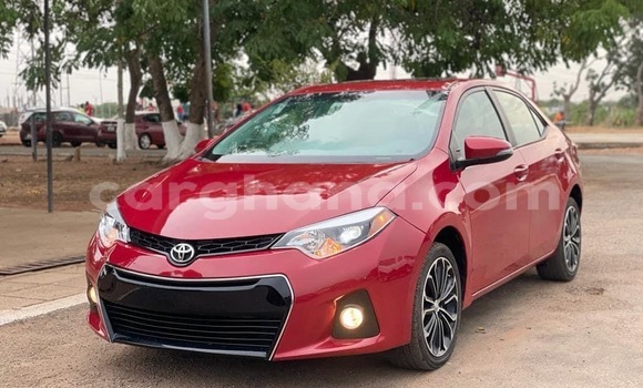 Sayi Na hannu Toyota Corolla Red Mota in Accra a Greater Accra