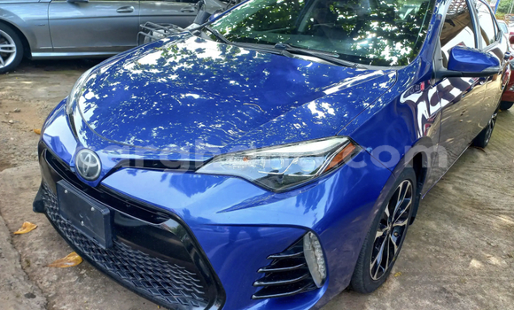 Sayi Na hannu Toyota Corolla Blue Mota in Accra a Greater Accra
