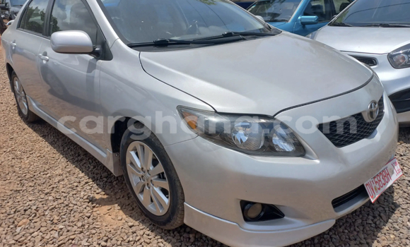 Ra Àlòkù Toyota Corolla Silver Ọkọ̀ in Accra ni Greater Accra