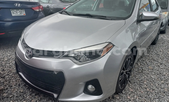 Sayi Na hannu Toyota Corolla Azurfa Mota in Accra a Greater Accra Sayi Na hannu Toyota Corolla Azurfa Mota in Accra a Greater Accra