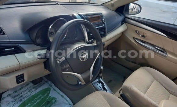 Ra Àlòkù Toyota Yaris funfun Ọkọ̀ in Accra ni Greater Accra Ra Àlòkù Toyota Yaris funfun Ọkọ̀ in Accra ni Greater Accra