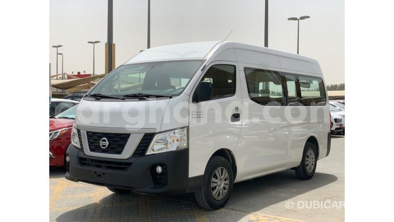 Big with watermark nissan urvan ashanti import dubai 45922