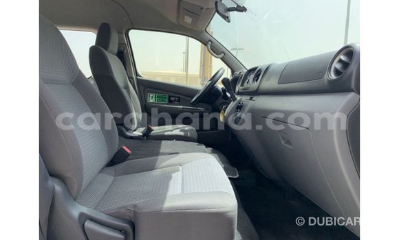 Buy Import Nissan Urvan White Car in Import - Dubai in Ashanti Buy Import Nissan Urvan White Car in Import - Dubai in Ashanti