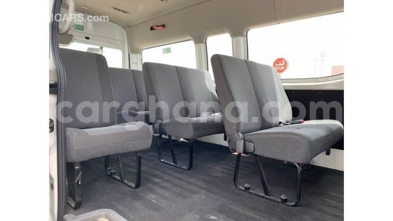 Big with watermark nissan urvan ashanti import dubai 45922