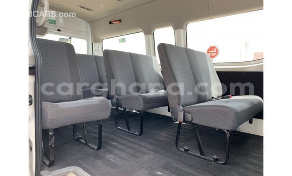 Buy Import Nissan Urvan White Car in Import - Dubai in Ashanti Buy Import Nissan Urvan White Car in Import - Dubai in Ashanti