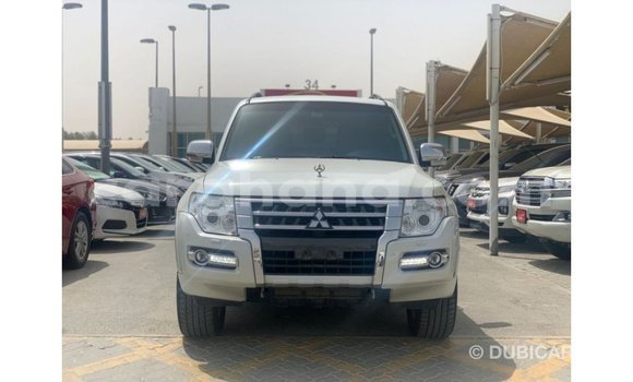 Ra Imported Mitsubishi Pajero funfun Ọkọ̀ in Import - Dubai ni Ashanti Ra Imported Mitsubishi Pajero funfun Ọkọ̀ in Import - Dubai ni Ashanti