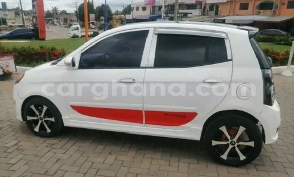 Buy Used Toyota Corolla White Car in Accra in Greater Accra Buy Used Toyota Corolla White Car in Accra in Greater Accra