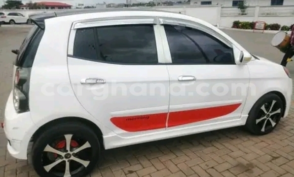 Buy Used Toyota Corolla White Car in Accra in Greater Accra Buy Used Toyota Corolla White Car in Accra in Greater Accra