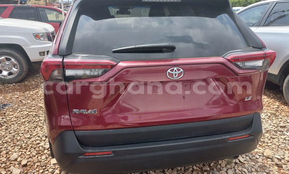 Ra Àlòkù Toyota RAV4 Red Ọkọ̀ in Accra ni Greater Accra Ra Àlòkù Toyota RAV4 Red Ọkọ̀ in Accra ni Greater Accra