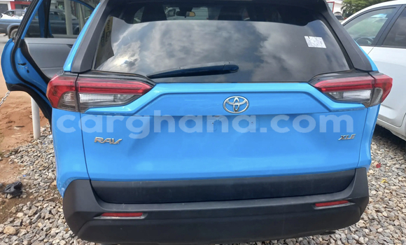 Ra Àlòkù Toyota RAV4 Blue Ọkọ̀ in Accra ni Greater Accra Ra Àlòkù Toyota RAV4 Blue Ọkọ̀ in Accra ni Greater Accra