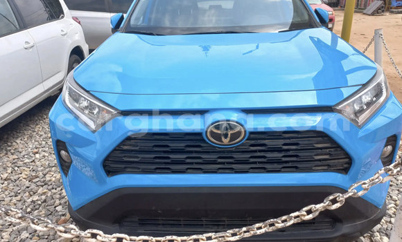 Ra Àlòkù Toyota RAV4 Blue Ọkọ̀ in Accra ni Greater Accra Ra Àlòkù Toyota RAV4 Blue Ọkọ̀ in Accra ni Greater Accra