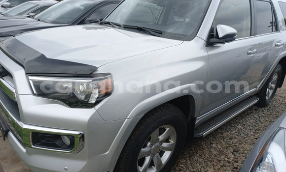 Ra Àlòkù Toyota 4Runner Silver Ọkọ̀ in Accra ni Greater Accra Ra Àlòkù Toyota 4Runner Silver Ọkọ̀ in Accra ni Greater Accra