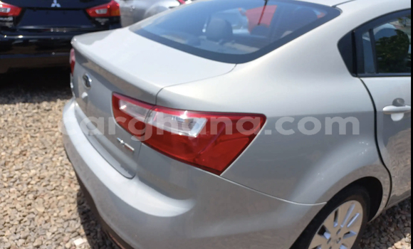 Sayi Na hannu Kia Rio Azurfa Mota in Accra a Greater Accra Sayi Na hannu Kia Rio Azurfa Mota in Accra a Greater Accra