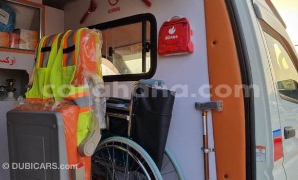 Ra Imported Toyota Hiace funfun Ọkọ̀ in Import - Dubai ni Ashanti Ra Imported Toyota Hiace funfun Ọkọ̀ in Import - Dubai ni Ashanti