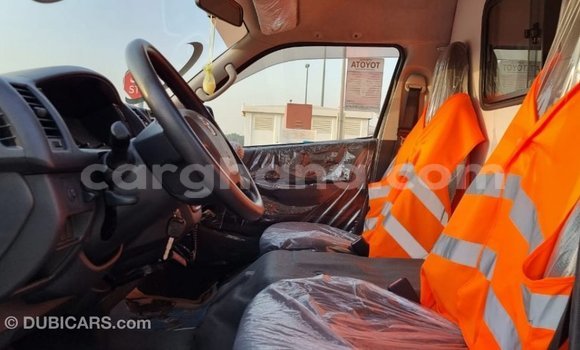 Ra Imported Toyota Hiace funfun Ọkọ̀ in Import - Dubai ni Ashanti Ra Imported Toyota Hiace funfun Ọkọ̀ in Import - Dubai ni Ashanti