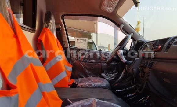 Ra Imported Toyota Hiace funfun Ọkọ̀ in Import - Dubai ni Ashanti Ra Imported Toyota Hiace funfun Ọkọ̀ in Import - Dubai ni Ashanti