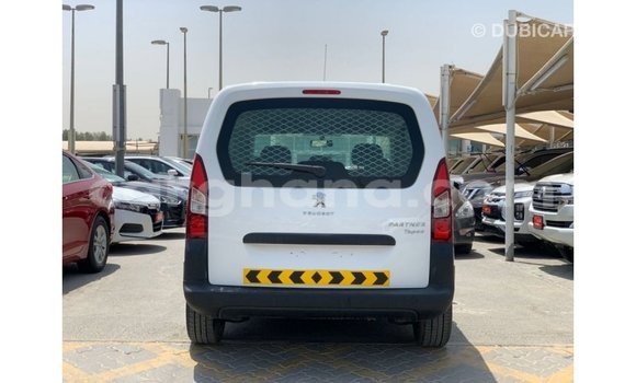 Ra Imported Peugeot Partner funfun Ọkọ̀ in Import - Dubai ni Ashanti Ra Imported Peugeot Partner funfun Ọkọ̀ in Import - Dubai ni Ashanti