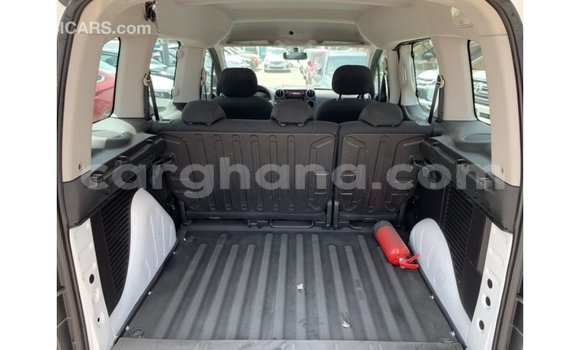 Ra Imported Peugeot Partner funfun Ọkọ̀ in Import - Dubai ni Ashanti Ra Imported Peugeot Partner funfun Ọkọ̀ in Import - Dubai ni Ashanti