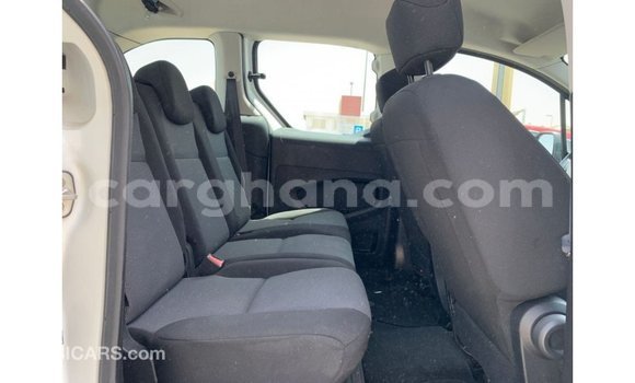Ra Imported Peugeot Partner funfun Ọkọ̀ in Import - Dubai ni Ashanti Ra Imported Peugeot Partner funfun Ọkọ̀ in Import - Dubai ni Ashanti