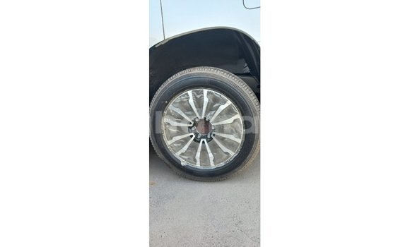 Buy Import Toyota Prado White Car in Import - Dubai in Ashanti Buy Import Toyota Prado White Car in Import - Dubai in Ashanti