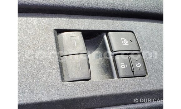 Buy Import Toyota Hiace White Car in Import - Dubai in Ashanti Buy Import Toyota Hiace White Car in Import - Dubai in Ashanti