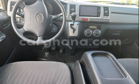 Ra Àlòkù Toyota Hiace Black Ọkọ̀ in Accra ni Greater Accra Ra Àlòkù Toyota Hiace Black Ọkọ̀ in Accra ni Greater Accra