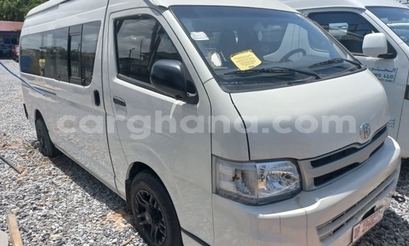 Buy Used Toyota Hiace White Car in Accra in Greater Accra